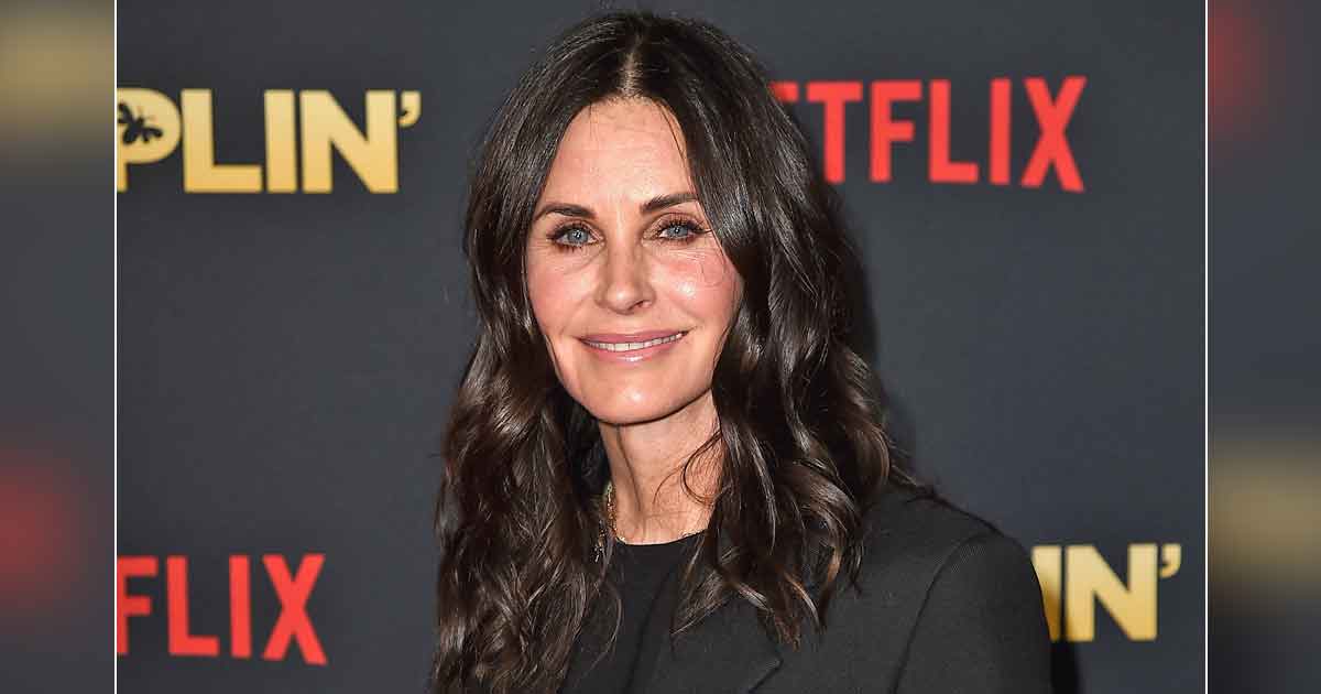 Courteney Cox Says She's Monica Without Saying Monica IRL & We Can't Keep Calm!