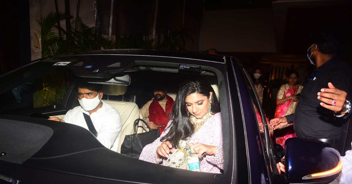 'Rhea Di Wedding': Sonam Shimmers As Family, Friends Celebrate Rhea Kapoor's 'Spiritual' Nuptials