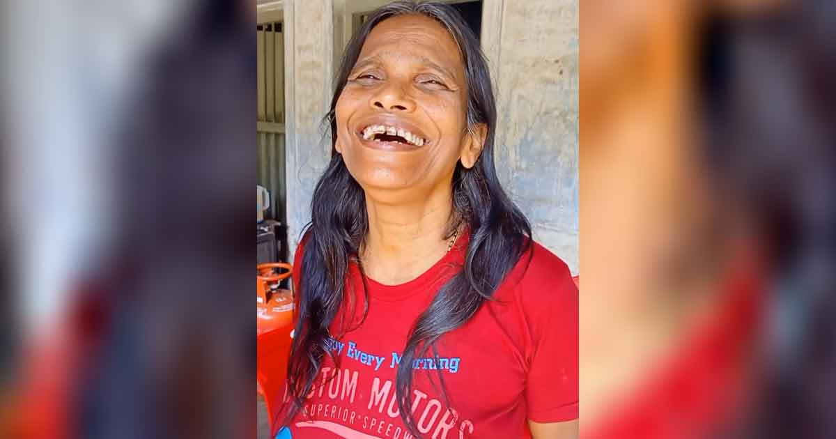 Internet Sensation Ranu Mondal Sings 'Manike Mage Hithe' In New Viral Video, Check It Out