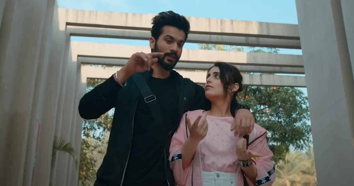 ‘Shiddat’ Movie Review: A Typical 90s Romance With A Tint Of Modern Times