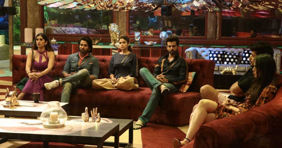 Bigg Boss 15: Makers Come Up With A Burning Twist & It's Blowing Minds!