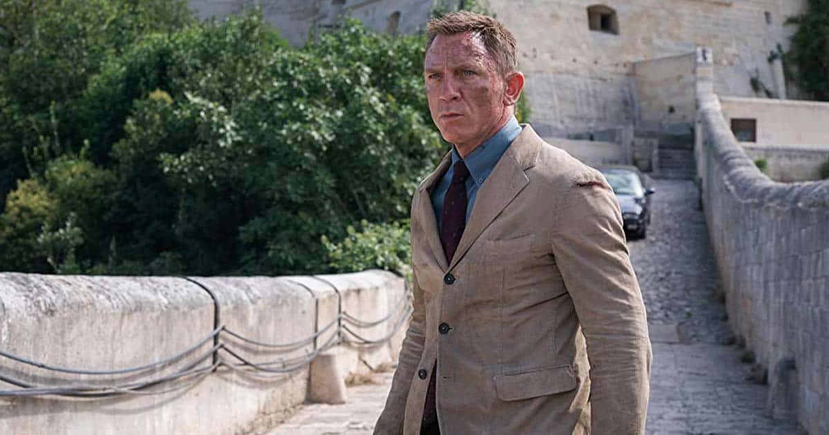 Daniel Craig Gives The New Bond A Golden Advice