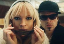 Pam & Tommy Trailer Takes The Internet By Storm As Pamela Anderson & Tommy Lee's S*x Tape Moment Is Highlighted