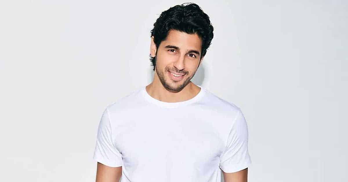 Sidharth Malhotra Expresses His Interest To Join 'One Mic Stand'