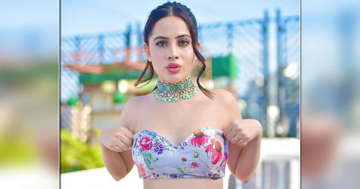 Urfi Javed Goes Braless In Latest Shimmer Outfit; Netizen Brutally