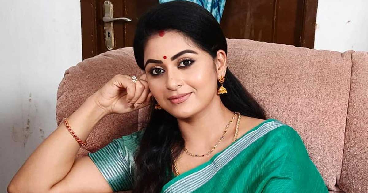 Actress Sruthi Lekshmi questioned over 'links' with fake antique dealer
