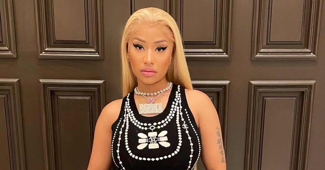 Nicki Minaj Poses Fully N De For Her 39th Birthday Netizen Says So