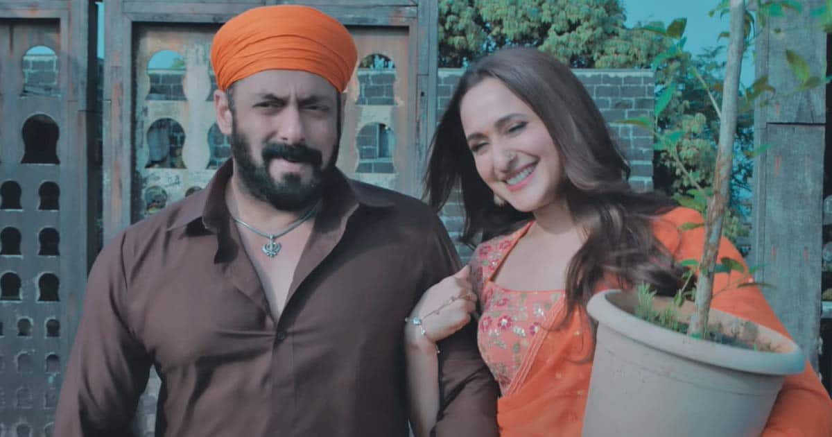 Pragya Jaiswal Was Supposed To Be Seen As Salman Khan's Love Interest In Antim
