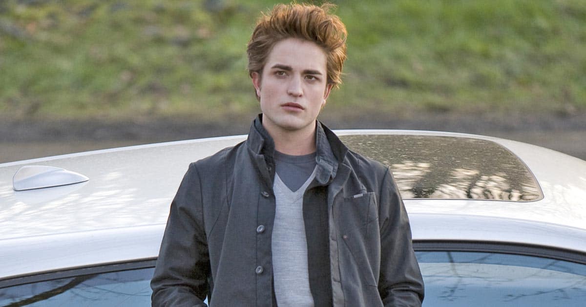 Robert Pattinson Once Admitted To Stealing Something From The Sets Of Twilight & It’s Definitely Not What You Think!