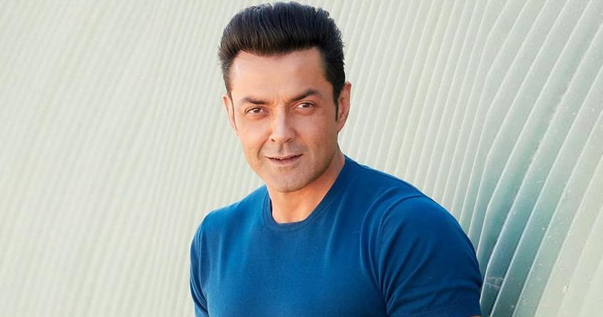 Throwback To Bobby Deol's Unsuccessful Attempt Of DJing