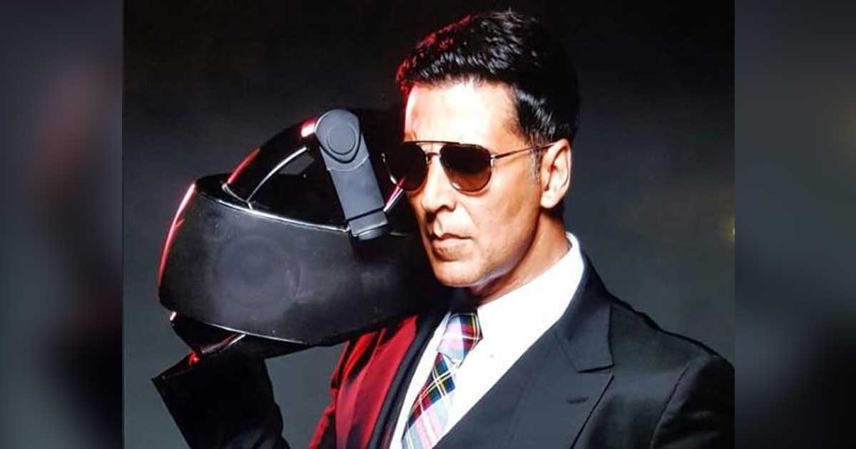 When Akshay Kumar Was Rumored To Have Lost His Cool & Slapped A Fan Publicly On The Shoot Of Gabbar Is Back!