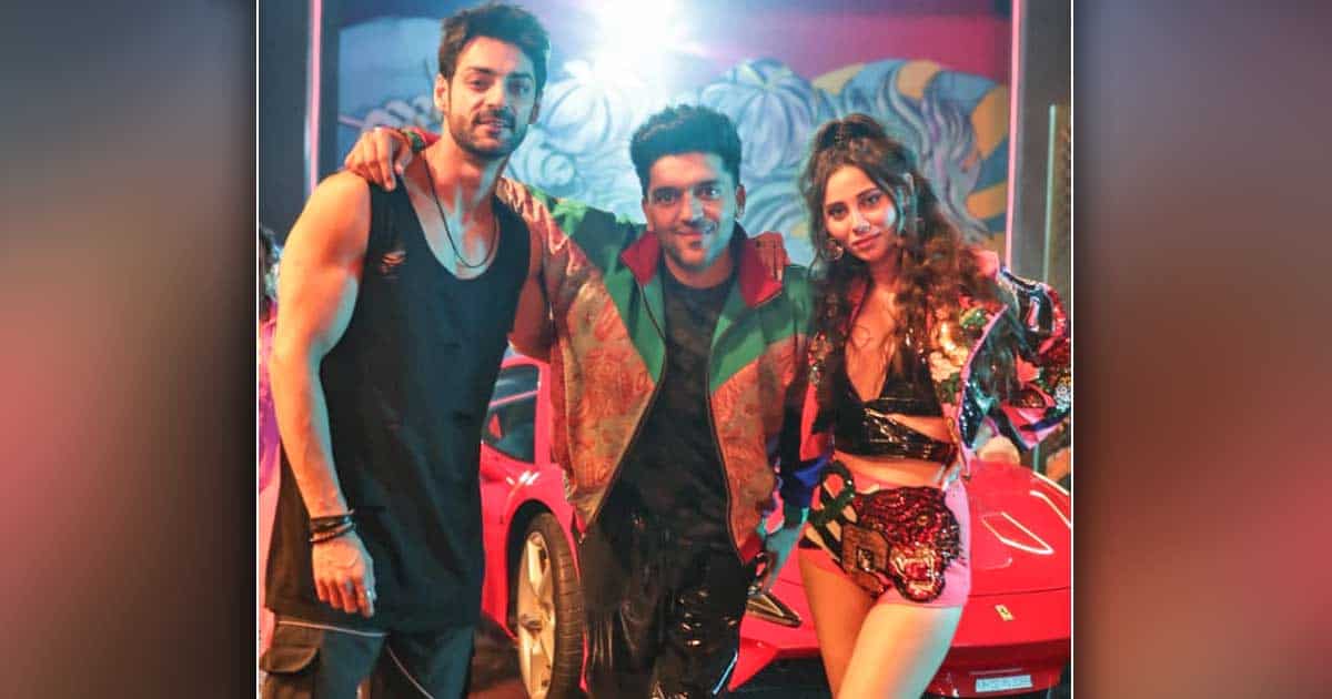 Feel The Temperature Rise In Zahrah Khan's Latest Track 'Tera Saath Ho' Produced By Bhushan Kumar, Vocals By Her And Guru Randhawa