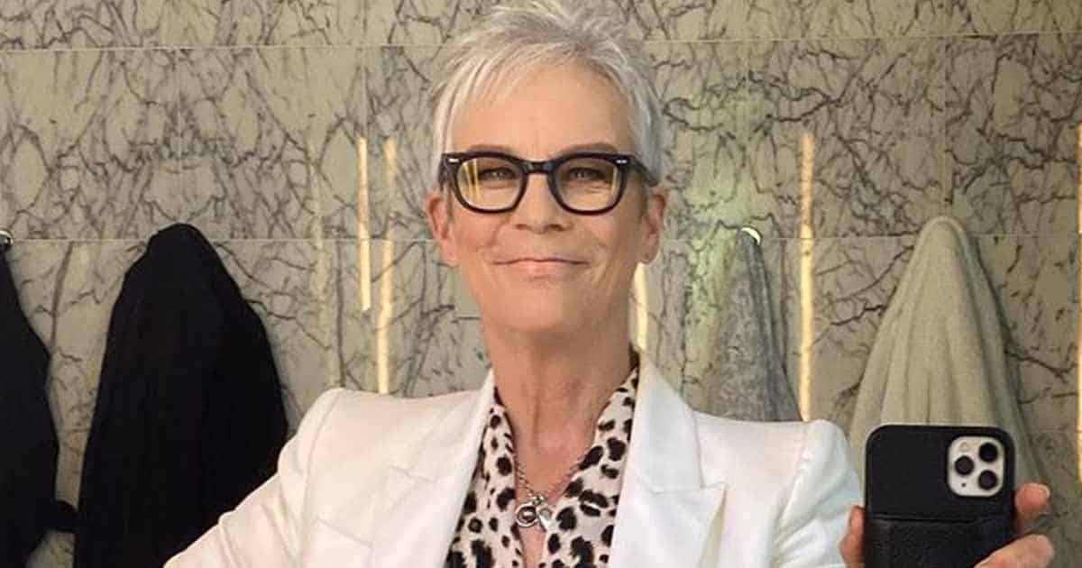 Jamie Lee Curtis Says She Doesn't Like To Look At Herself In A Mirror Until Absolutely Necessary 