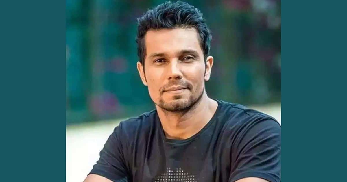 #Petpeeve: Randeep Hooda urges people to be mindful while getting dogs