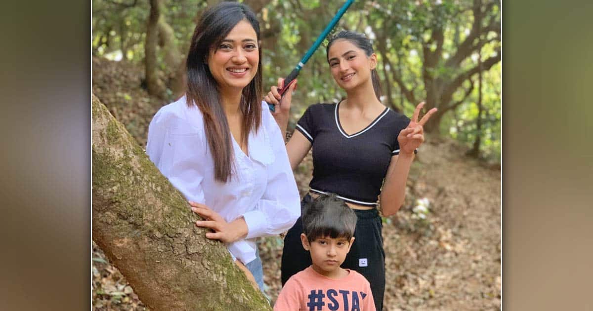 Shweta Tiwari Confesses That She Loves Breastfeeding, Talks About Doing It In Public & Says Uncomfortable People Can Leave