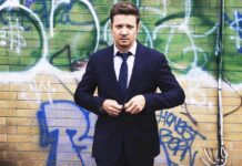 Marvel's Hawkeye Star Jeremy Renner Visits India, Plays 'Gully Cricket' With Alwar Locals In Rajasthan