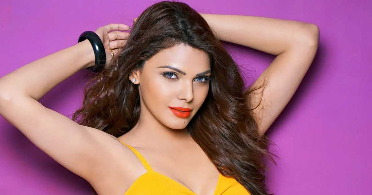 When Sherlyn Chopra Went N*de For Playboy Magazine & Revealed Her Sister's Reaction