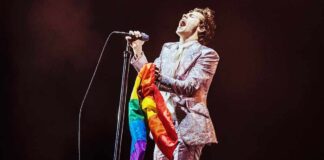 Harry Styles Helps Fan Come Out During Wembley Stadium Show, Screams ‘Congratulations, You’re A Free Man”