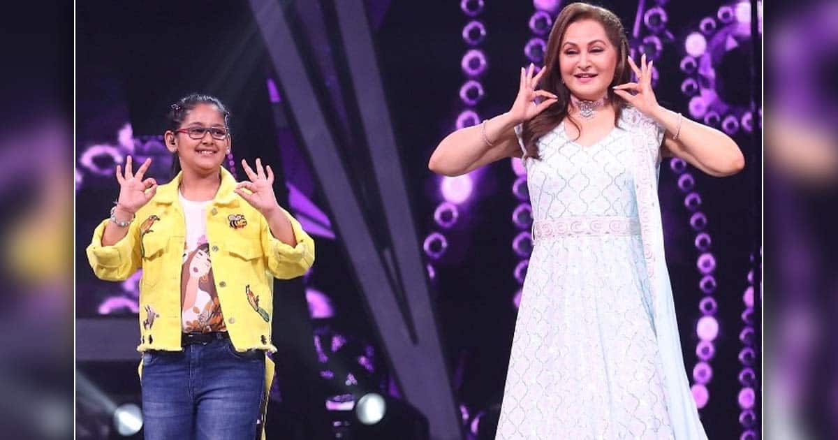 Jaya Prada Teaches Steps Of 'Mujhe Naulakha Mangade' To 'Superstar Singer 2' Contestant Samaira
