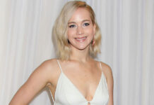 When Jennifer Lawrence’s B**bs Almost Popped Out Of Her Dress While Shooting For A Film In Boston, See Pic Inside