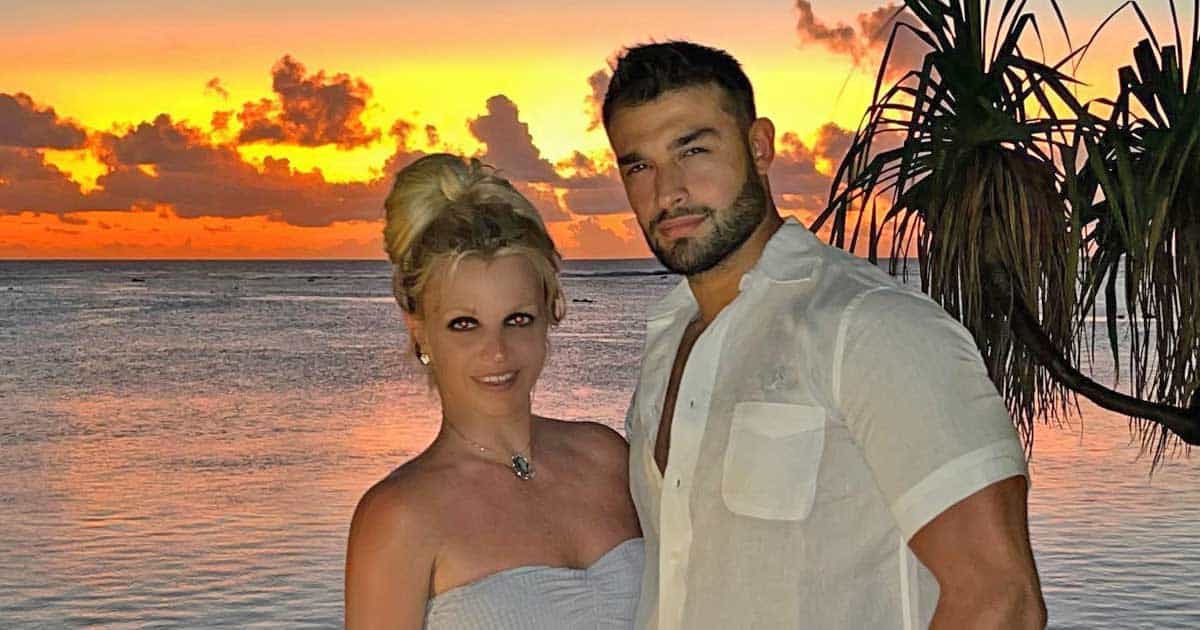 Britney Spears Sheds Her Bikini Top & Goes Topless While Enjoying Tropical Honeymoon With Hubby Sam Asghari