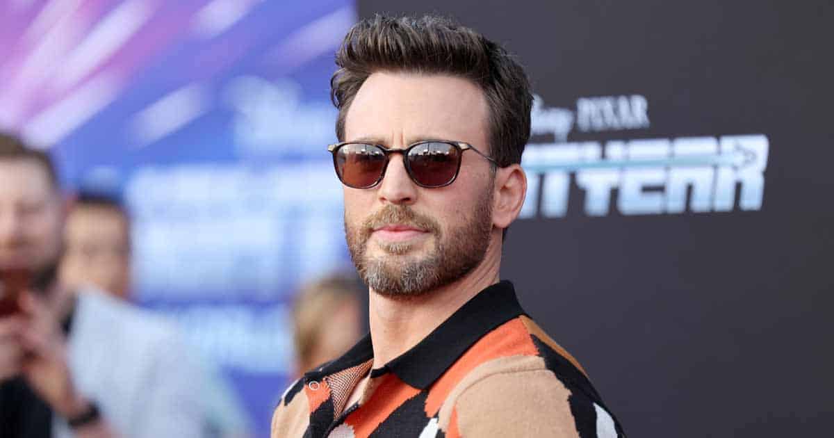 Chris Evans arrives at Mr America from Captain America wearing this body-hugging suit, netizens shout his name 