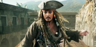 Johnny Depp Fan Cosplaying As Captain Jack Sparrow & Hilariously Begging On Streets Will Leave You In Splits & Make You Say 'Smart AF'