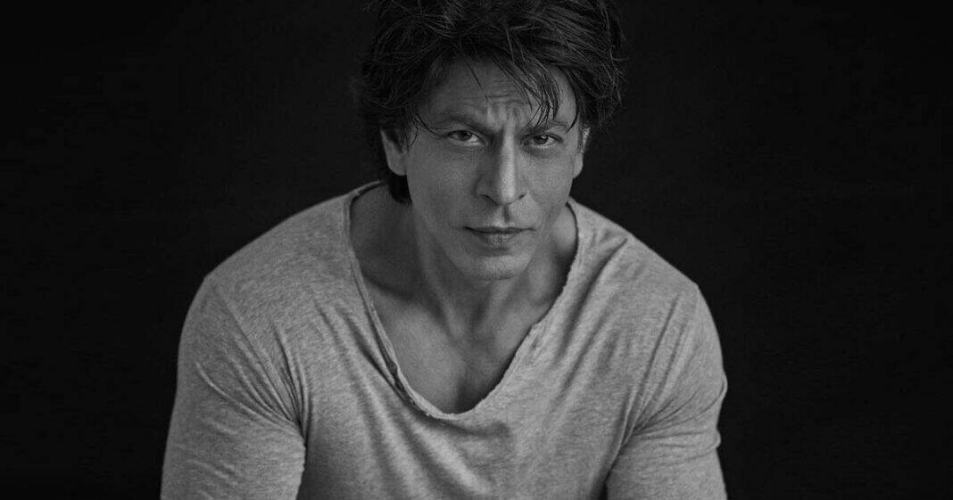 Shah Rukh Khans Monochrome Pic Breaks The Internet 