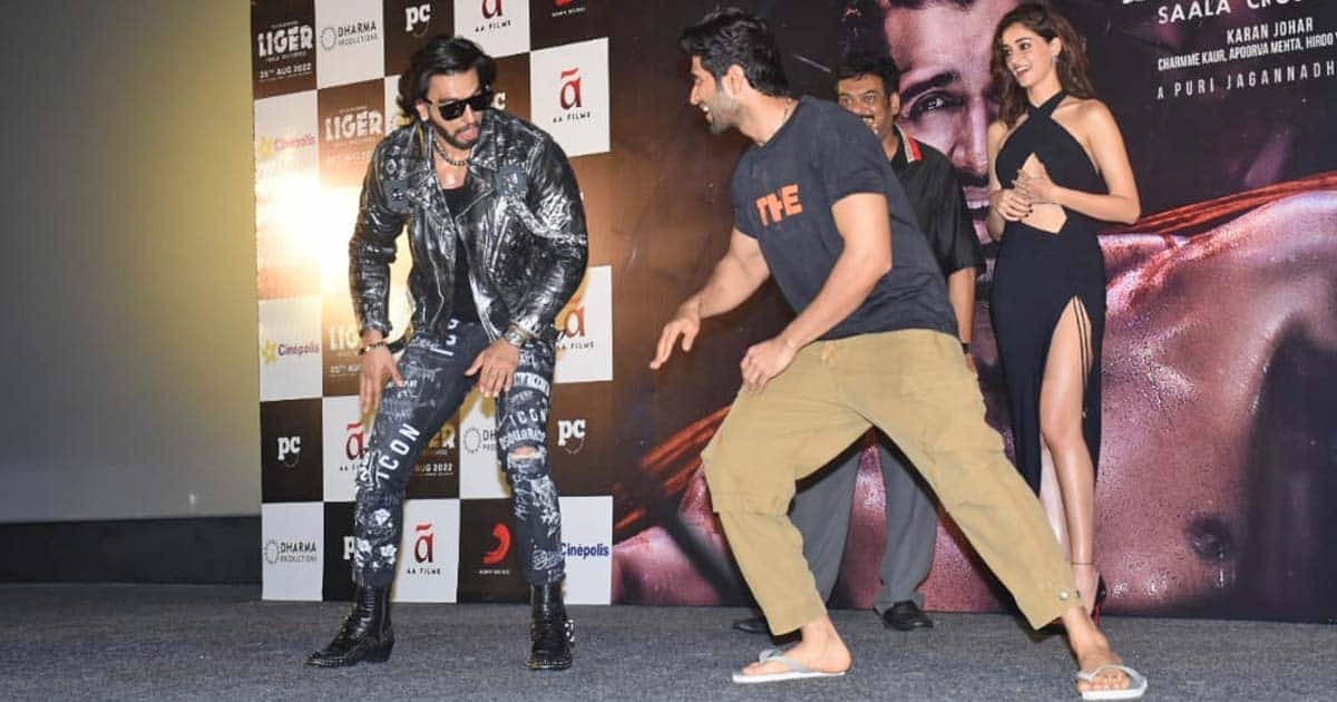 Vijay Deverakonda Wears Chappal, Ranveer Singh Naughtily Says "Backstage Chal!" – Watch