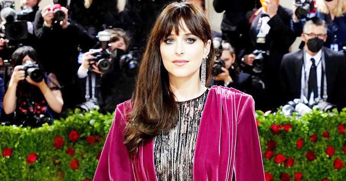 When Fifty Shades Of Grey's Dakota Johnson Took A Complete U-Turn By Saying She's "Allergic To Limes" After Saying She Loves Them - Deets Inside