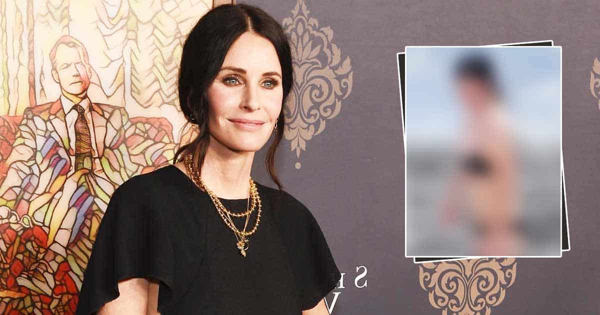 58-Year-Old Courteney Cox Shows Off Her Perfectly Toned Bod In A S*xy Black Bikini While Vacationing With BF Johnny McDaid In Italy