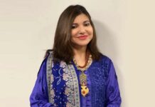 Alka Yagnik: I would sing one line, look at my mom to find out if I'd done well