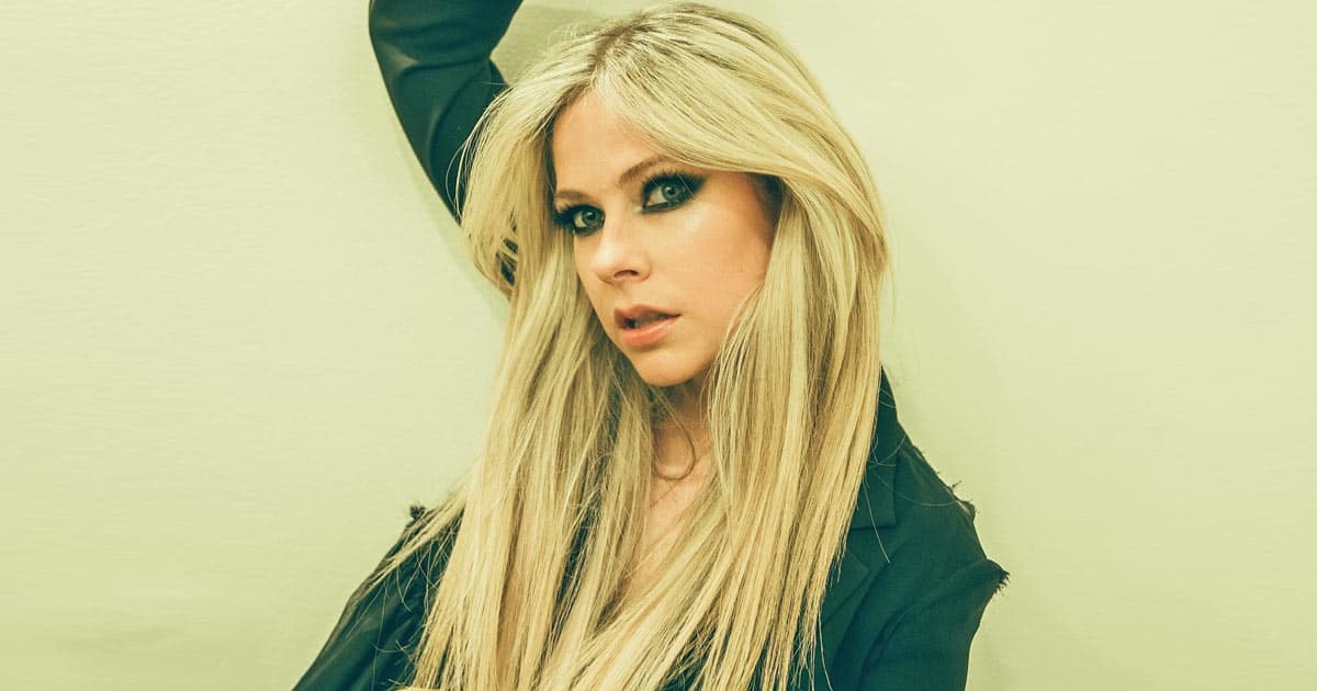 Avril Lavigne To Be Honoured With A Star At Hollywood Walk Of Fame