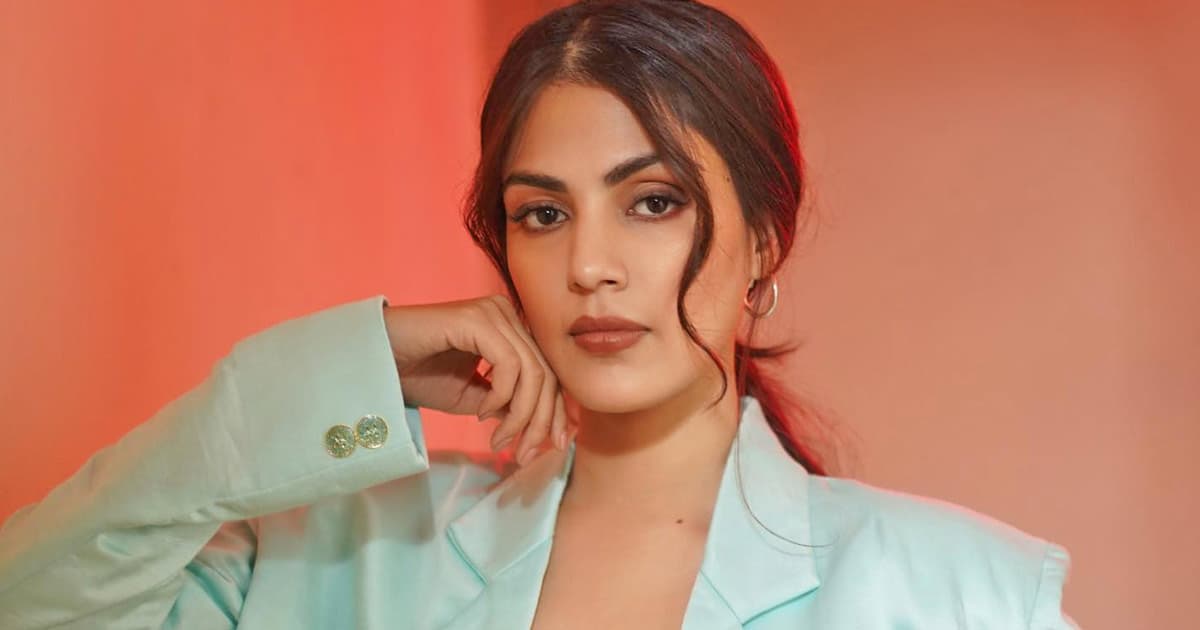 Rhea Chakraborty says “ The only way to heal is to feel”