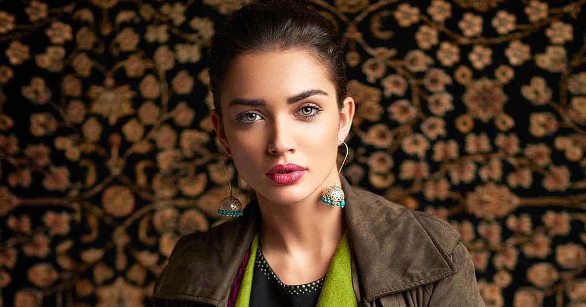 Amy Jackson expresses solidarity with Iranian women