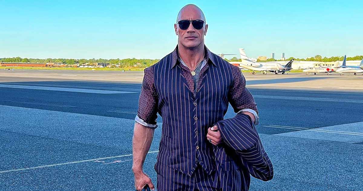 Do You Know? Dwayne Johnson Carries His Own Meals To Eat At Restaurants With Friends