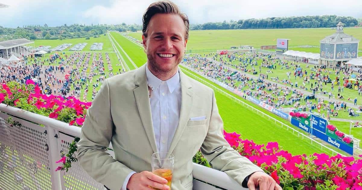 Olly Murs has given up alcohol