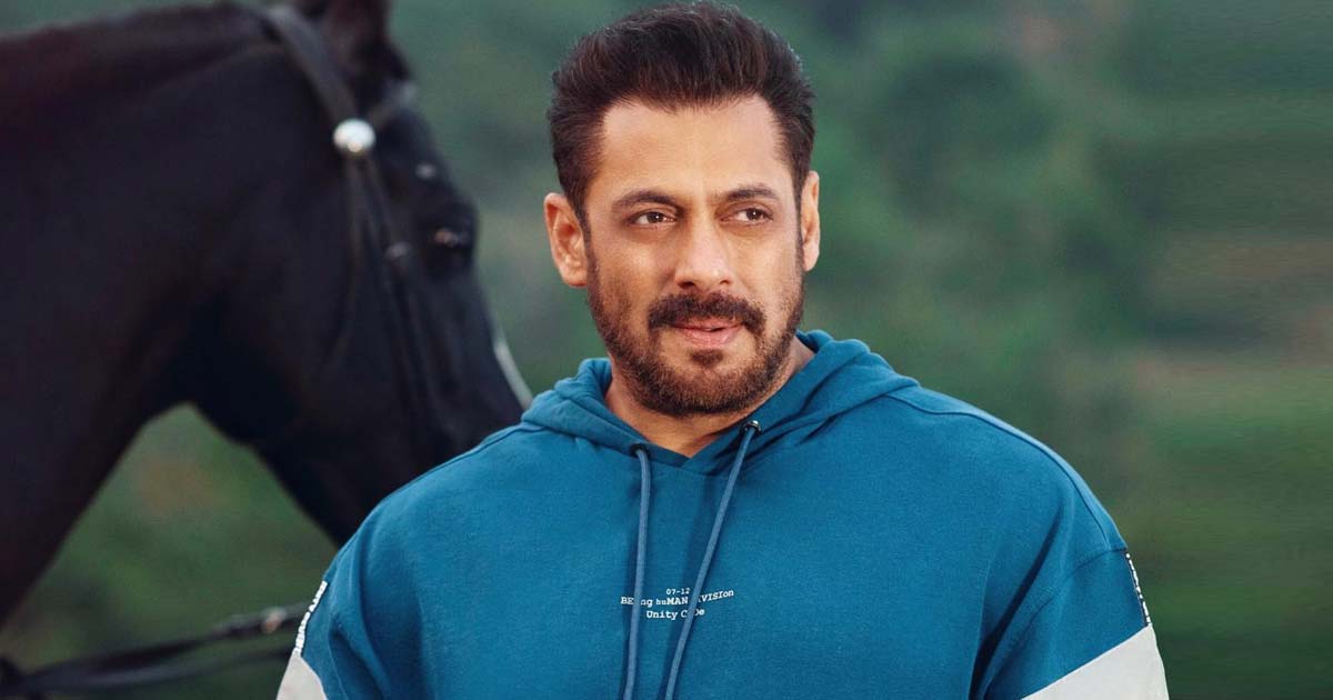 Salman Khan Meets A Jain Monk As He Ended His 180 Days Of Fasting For Sixth Time