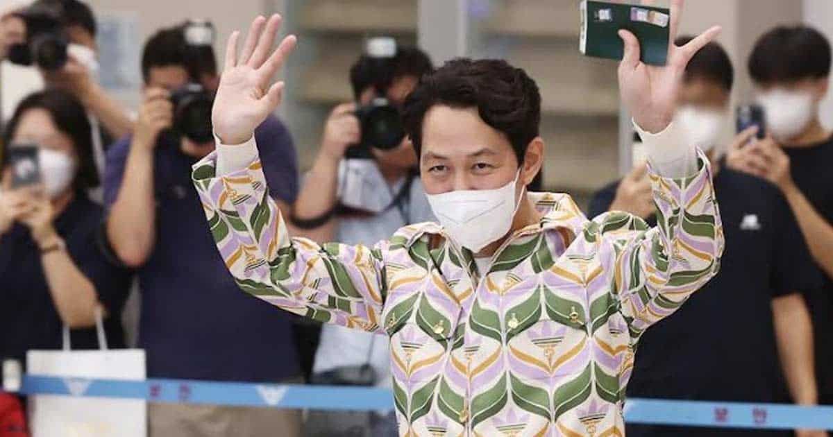  Squid Game Star Lee Jung-Jae Receives A Warm Welcome Home After Winning An Emmy