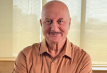 Anupam Kher to venture into digital space with his new talk show