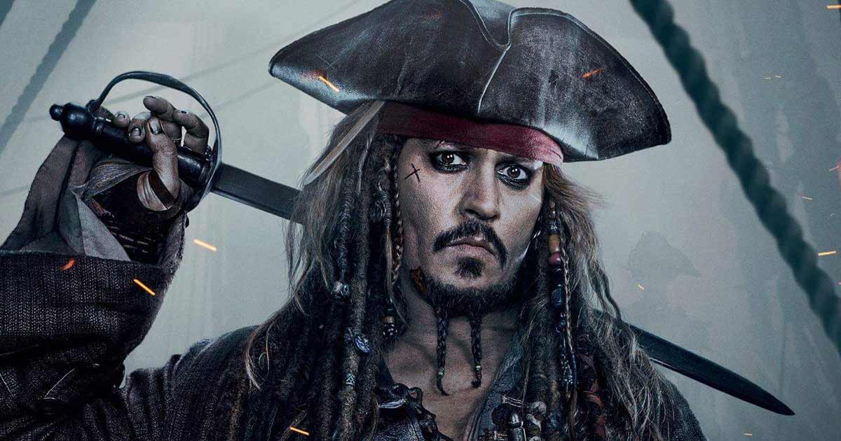 Johnny Depp Surprises Fan By Slipping Into His Captain Jack Sparrow Character On Command