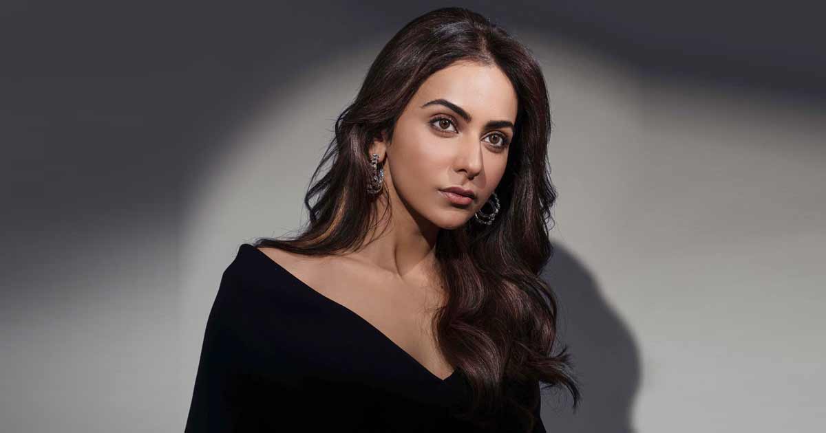 Rakul Preet Singh's Old Miss India Days Video Resurfaces, On Being Asked About Having A Gay Son, She Says 'I Would Slap Him', Netizens React "This Is Sick"