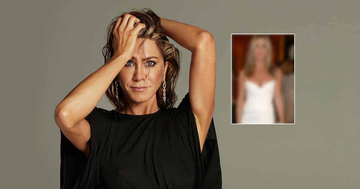 When Jennifer Aniston Displayed Her S*xy Cleav*ge In A Plunging Neckline Gown Making Us Scream 'Seven Seven...' Like Monica, Check Out