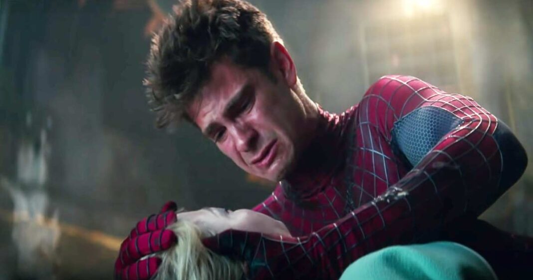 Andrew Garfield Had A Unique Way To Prepare For Then Gf Emma Stones Gwens Death Sequence In 3571