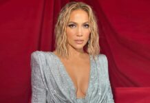 Jennifer Lopez Once Left Us Stunned In A Shimmery Silver Dress That Flaunted Her Assets & Toned Legs
