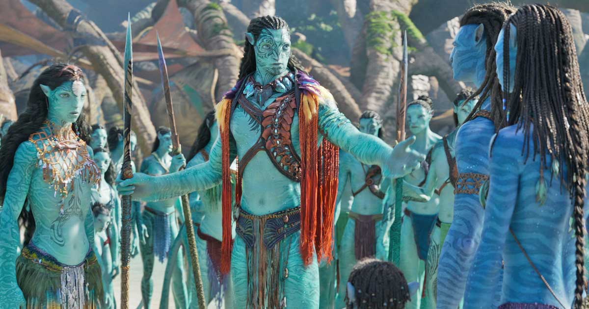 Avatar: The Way Of Water Movie Review: James Cameron Thinks With 10 Brains & A Heart Straight Out Of A Bollywood Family Drama
