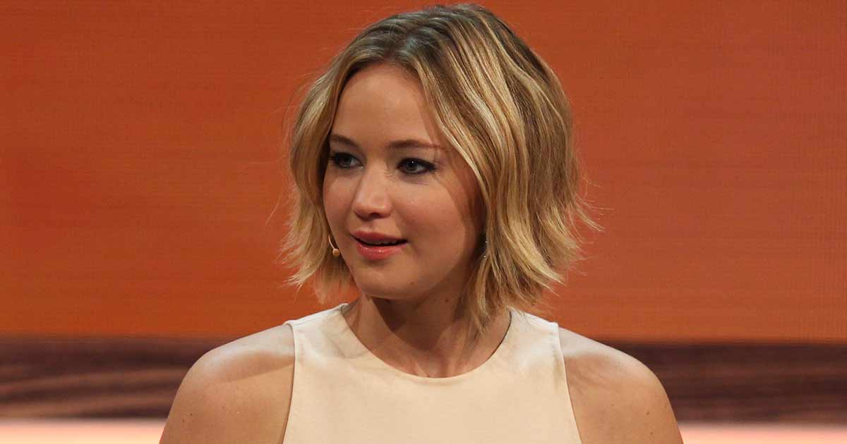 Jennifer Lawrence Once Raised The Temperature By Stripping N*ked & Posing With Just A Giant Boa