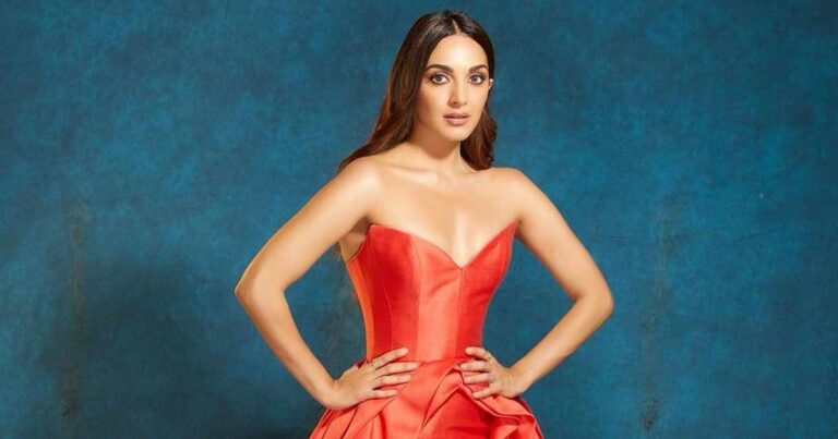 Kiara Advani Looks Christmas Ready In A Beautiful Red Co-Ord Set ...