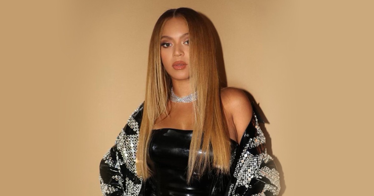 Once Pop Singer Beyonce Posed Almost N*de On Celestial Holographic Horse, Leaving Everyone Shocked
