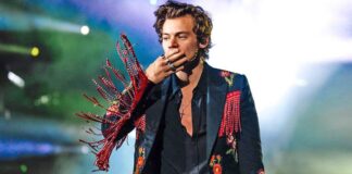 Harry Styles Once Wore A Corset Dress & Showed Us (Women) How It's Worn!